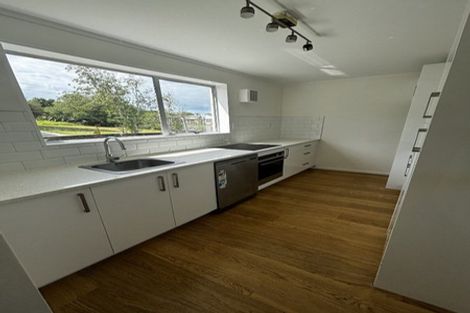 Photo of property in 1/79 West Coast Road, Glen Eden, Auckland, 0602