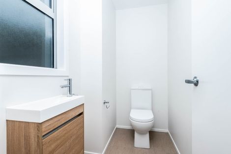 Photo of property in 27b Ranui Terrace, Tawa, Wellington, 5028