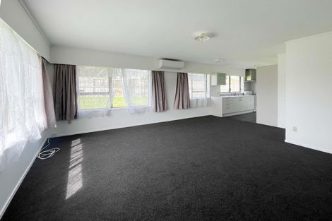 Photo of property in 18b Challen Close, Conifer Grove, Takanini, 2112