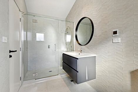 Photo of property in 5 Matau Way, Hauraki, Auckland, 0622