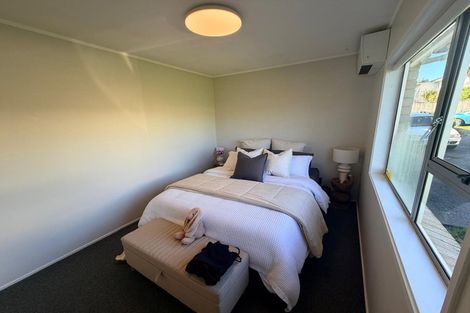 Photo of property in 2/43 Stott Avenue, Birkdale, Auckland, 0626
