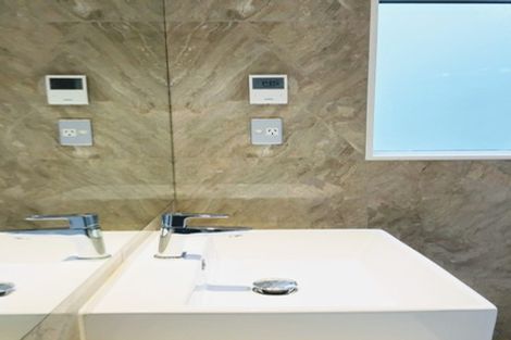 Photo of property in 30a Schnapper Rock Road, Schnapper Rock, Auckland, 0632