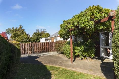 Photo of property in 2/23 Glenside Avenue, Ilam, Christchurch, 8041