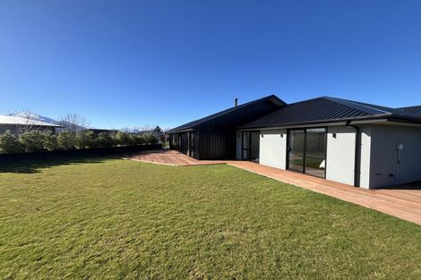 Photo of property in 5 Tahi Street, Albert Town, Wanaka, 9305