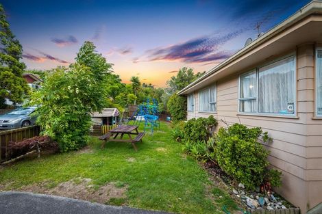 Photo of property in 6 Albemarle Place, Massey, Auckland, 0614