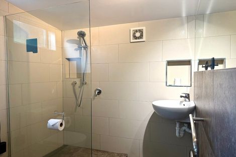 Photo of property in 4 Bateman Avenue, Bryndwr, Christchurch, 8053