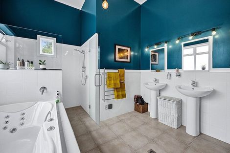 Photo of property in 2 Morrissey Street, Hawera, 4610