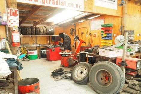 Photo of property in 5 State Highway 1, Waiouru, 4825