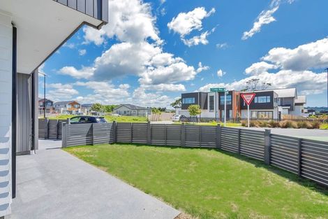 Photo of property in 30 Kearns Drive, Hobsonville, Auckland, 0616