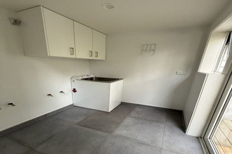 Photo of property in 54e Birkdale Road, Birkdale, Auckland, 0626