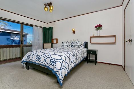 Photo of property in 2/25 Toroa Street, Torbay, Auckland, 0630