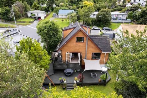 Photo of property in 102 Coast Road, Wainuiomata, Lower Hutt, 5014