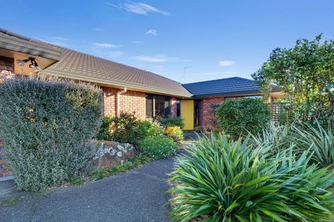 Photo of property in 28b Johnstone Drive, Fitzherbert, Palmerston North, 4410