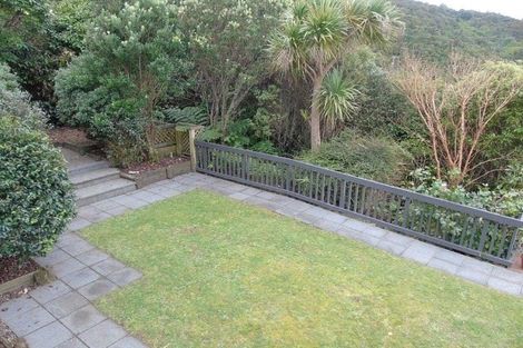 Photo of property in 26 Ramphal Terrace, Khandallah, Wellington, 6035