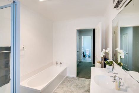 Photo of property in 525a Main North Road, Bay View, Napier, 4104