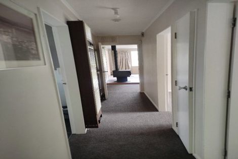 Photo of property in 18 Stonefield Place, Johnsonville, Wellington, 6037