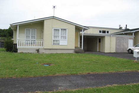 Photo of property in 17 Welby Place, Mangere, Auckland, 2022