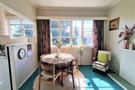 Photo of property in 163 Tasman Street, Opunake, 4616