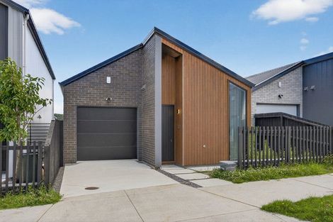 Photo of property in 15 Piringa Road, Pukekohe, 2120