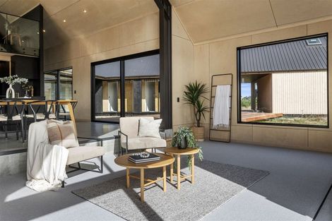 Photo of property in 82 Queens Avenue, Waikuku Beach, 7402