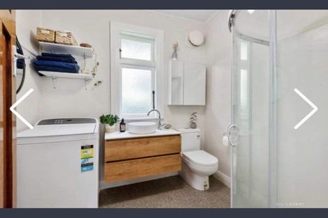 Photo of property in 14 Queens Drive, Kilbirnie, Wellington, 6022