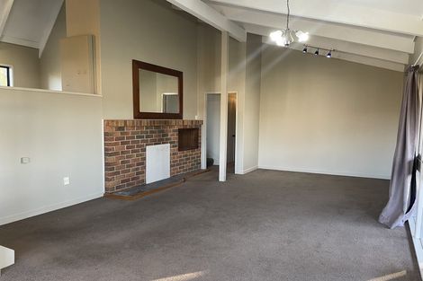 Photo of property in 5 Bradley Place, Lynmore, Rotorua, 3010