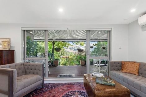 Photo of property in 10 Bayview Crescent, Duvauchelle, 7581