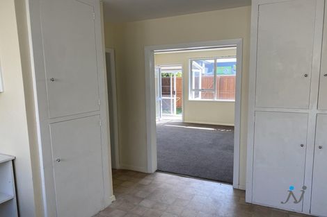 Photo of property in 2/417 Worcester Street, Linwood, Christchurch, 8011