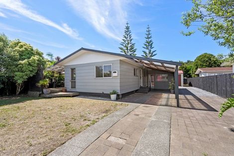 Photo of property in 16 Moki Place, Ruakaka, 0116