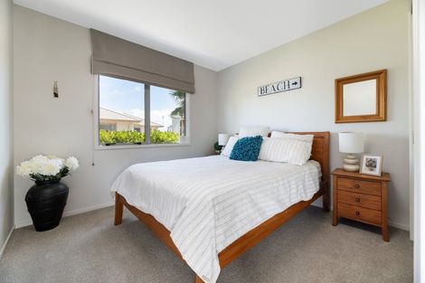 Photo of property in 42 Cassinia Close, Papamoa Beach, Papamoa, 3118