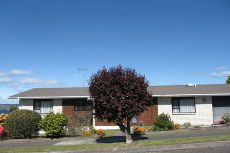 Photo of property in 8 Dorothy Drive, Acacia Bay, Taupo, 3330