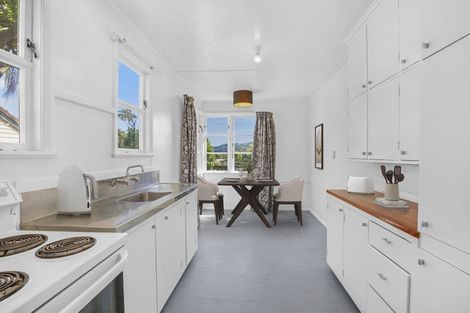 Photo of property in 90 Wilkie Crescent, Naenae, Lower Hutt, 5011