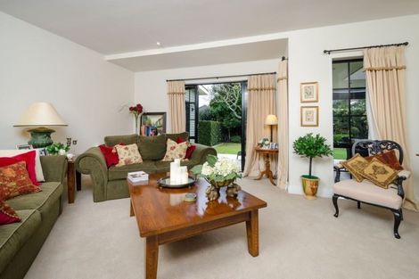 Photo of property in 9 Kahala Place, West Harbour, Auckland, 0618