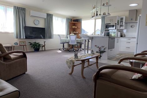 Photo of property in Henry Russell Estate, 12/36 Belgrove Drive, Waipukurau, 4200