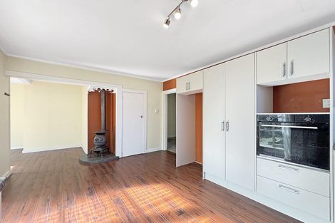 Photo of property in 102 Tirau Street, Putaruru, 3411
