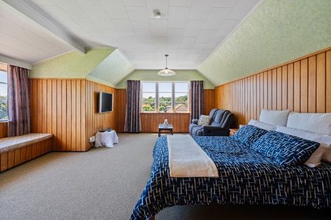 Photo of property in 61 Ranui Terrace, Tawa, Wellington, 5028