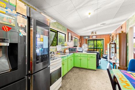 Photo of property in 65 Annett Road, Kumeu, 0891