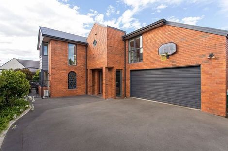 Photo of property in 89a Hawthorne Street, Strowan, Christchurch, 8052