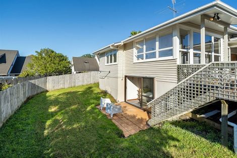 Photo of property in 11 Church Street, Northcote Point, Auckland, 0627