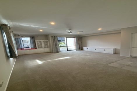 Photo of property in 13 William Stratton Lane, Hobsonville, Auckland, 0616