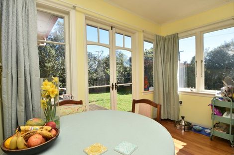 Photo of property in 22 Diamond Street, Carterton, 5713