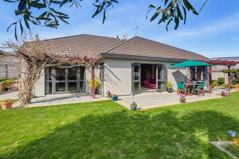Photo of property in 16 Rifleman Lane, Paraparaumu Beach, Paraparaumu, 5032