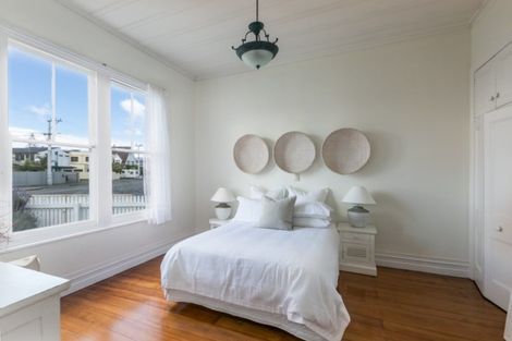 Photo of property in 62 Charles Street, Westshore, Napier, 4110