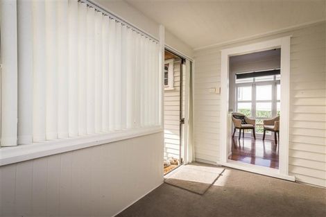Photo of property in 63 Hutchinson Avenue, New Lynn, Auckland, 0600