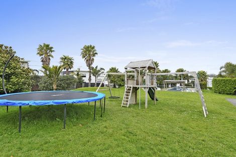 Photo of property in 126 Maire Road, Orewa, 0931