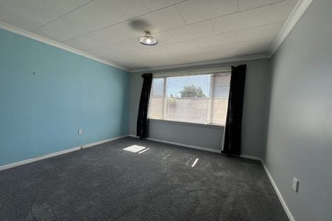 Photo of property in 172 Springs Road, Hornby, Christchurch, 8042