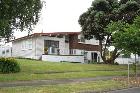 Photo of property in 7 Anarahi Place, Mangere Bridge, Auckland, 2022