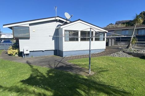 Photo of property in 76 Cumberland Street, Welbourn, New Plymouth, 4312