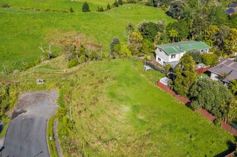 Photo of property in 6 Cunningham Lane, Oakura, 4314