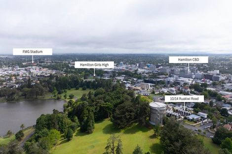 Photo of property in 10/14 Ruakiwi Road, Hamilton Lake, Hamilton, 3204